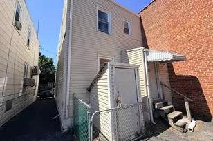 66-59 75th St, Middle Village, NY 11379 - Photo 6