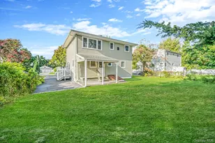 263 Waco St, Lindenhurst, NY 11757 - Photo 6