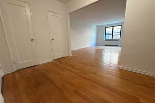23 Schenck Ave, Great Neck, NY 11021 - Photo 2