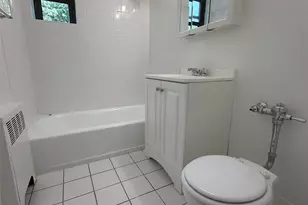 23 Schenck Ave, Great Neck, NY 11021 - Photo 14
