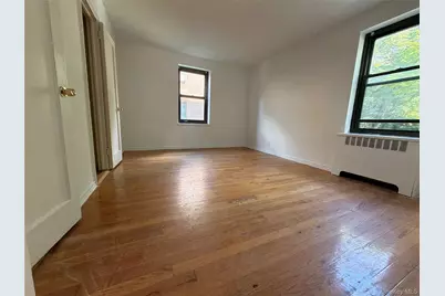 23 Schenck Avenue #1AC, Great Neck, NY 11021 - Photo 10