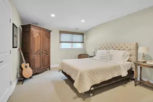 33 McCulloch Dr, Dix Hills, NY 11746 - Photo 38