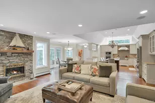 33 McCulloch Dr, Dix Hills, NY 11746 - Photo 18