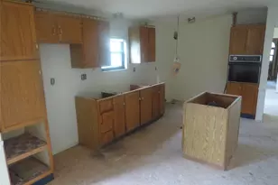 723 Beekman Rd, Hopewell Junction, NY 12533 - Photo 8