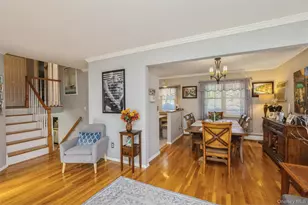 32 Ramsey Rd, Commack, NY 11725 - Photo 4