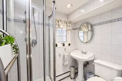 32 Ramsey Road, Commack, NY 11725 - Photo 22