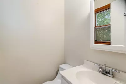 77 E Woodside Avenue, Patchogue, NY 11772 - Photo 22
