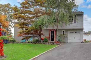 12 Croydon Ave, Ronkonkoma, NY 11779 - Photo 2