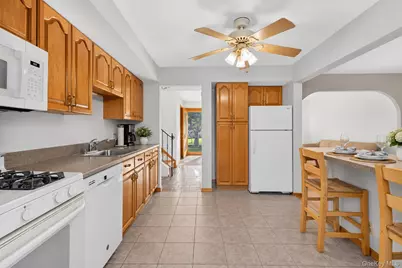121 Ketay Drive S, East Northport, NY 11731 - Photo 8