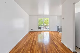 149-49 257th St, Rosedale, NY 11422 - Photo 4