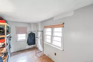 10 Fruitwood Ln, Commack, NY 11725 - Photo 20
