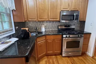 13 Gerald Ave, Hicksville, NY 11801 - Photo 4