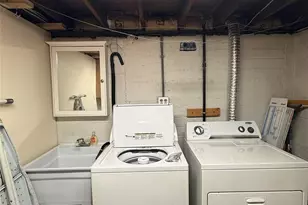 13 Gerald Ave, Hicksville, NY 11801 - Photo 18