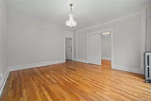 176 W 81st St, New York, NY 10024 - Photo 2