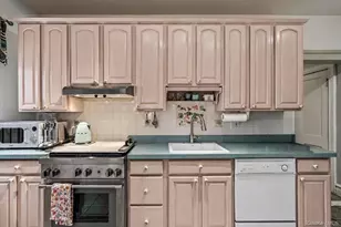 22-12 35th St, Astoria, NY 11105 - Photo 12