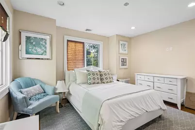 103 High Street, East Williston, NY 11596 - Photo 20