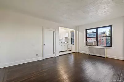141 Woodmere Boulevard #3C, Woodmere, NY 11598 - Photo 2