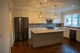 26 Pratt St, New Rochelle, NY 10801 - Photo 4