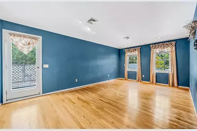 156 Jamaica Avenue, Medford, NY 11763 - Photo 24