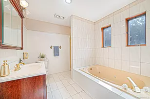 156 Jamaica Ave, Medford, NY 11763 - Photo 26