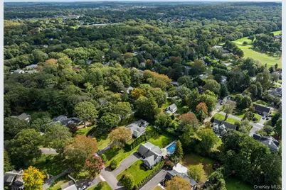 12 Sheep Pasture Lane, Huntington, NY 11743 - Photo 32