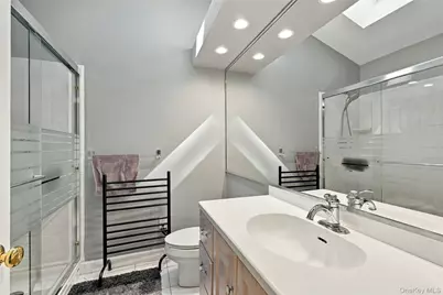 23 Saddlebrook Court, Middle Island, NY 11953 - Photo 14
