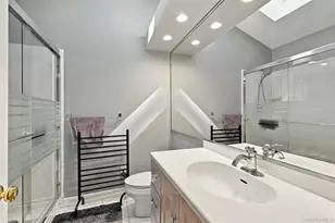 23 Saddlebrook Ct, Middle Island, NY 11953 - Photo 14
