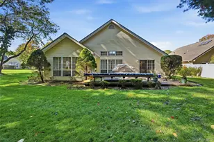 23 Saddlebrook Ct, Middle Island, NY 11953 - Photo 20