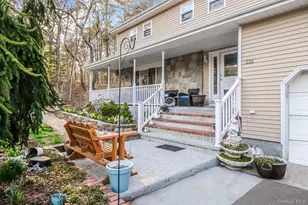 231 W Woodside Ave, Patchogue, NY 11772 - Photo 28