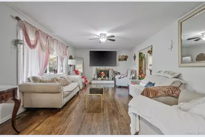 231 W Woodside Avenue, Patchogue, NY 11772 - Photo 30