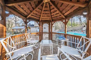 231 W Woodside Ave, Patchogue, NY 11772 - Photo 24