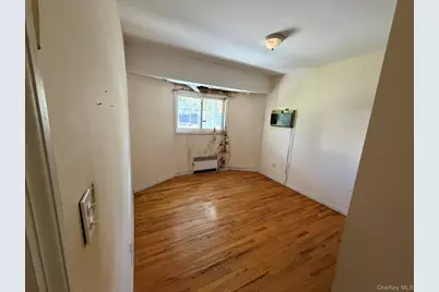 8658 110th Street, Richmond Hill, NY 11418 - Photo 6