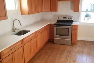 109-16 Pinegrove St, Jamaica, NY 11435 - Photo 6