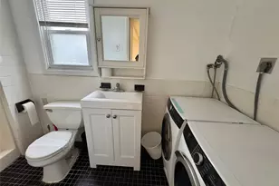 11 Lee Ct, Great Neck, NY 11024 - Photo 6