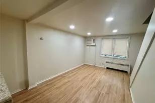 11 Lee Ct, Great Neck, NY 11024 - Photo 8