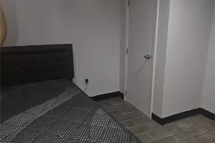 127 Amherst Rd, Valley Stream, NY 11581 - Photo 18