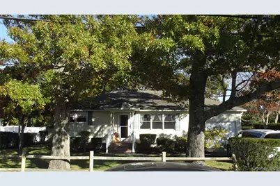 57 Richmond Avenue, Patchogue, NY 11772 - Photo 2
