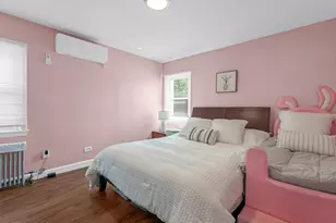 35 79th Ave, New Hyde Park, NY 11040 - Photo 6