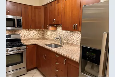 57-45 74th Street #106, Middle Village, NY 11379 - Photo 4