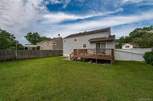5 Floyd St, North Babylon, NY 11703 - Photo 24