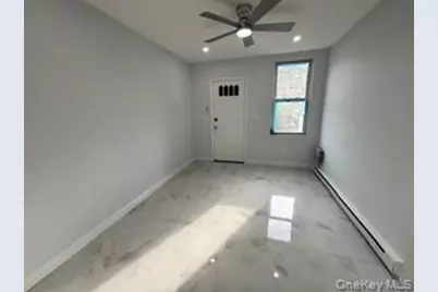 89 N Park Avenue #3 (rear), Rockville Centre, NY 11570 - Photo 2
