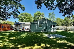 142 Palmer St, Brentwood, NY 11717 - Photo 18