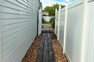 [Address not provided], Levittown, NY 11756 - Photo 12