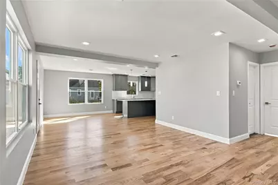 34 Wilson Road, Valley Stream, NY 11581 - Photo 6