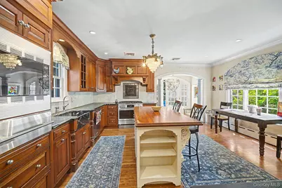 11-20 Shore Road, Douglaston, NY 11363 - Photo 24