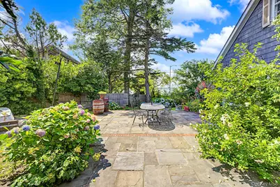 11-20 Shore Road, Douglaston, NY 11363 - Photo 8
