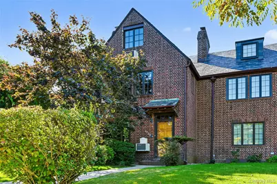 69-38 Fleet Street, Forest Hills, NY 11375 - Photo 4