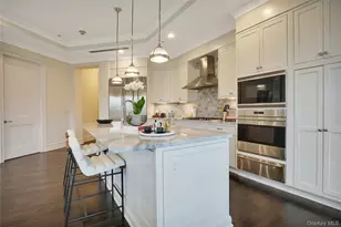 1000 Royal Ct, North Hills, NY 11040 - Photo 16