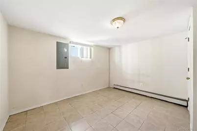 10 Francisco Avenue, Central Islip, NY 11722 - Photo 32