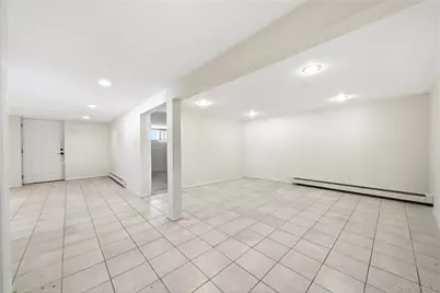 10 Francisco Avenue, Central Islip, NY 11722 - Photo 30